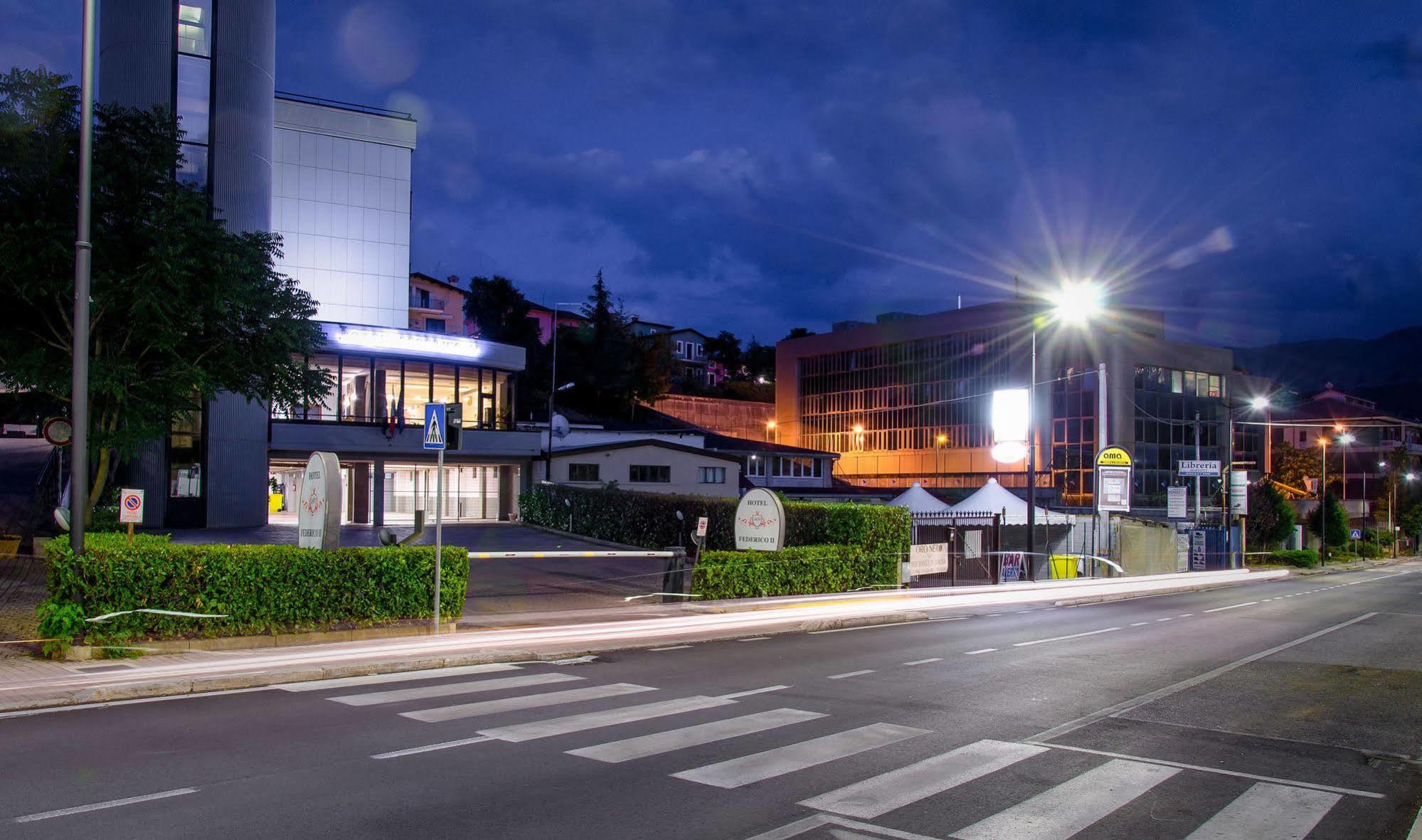 Hotel Federico II LʼAquila Exterior foto